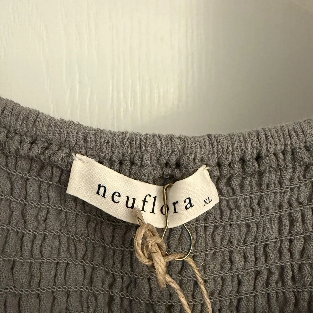 Neuflora Dress NWT - Picture 5 of 8